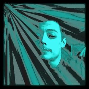 Meet your Posher, Levi